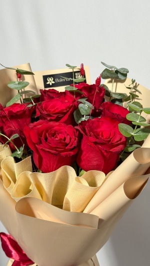 دسته گل دلبر سرخ