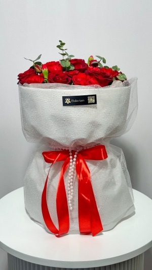 دسته گل ایستاده باله ی سرخ
