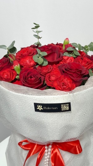 دسته گل ایستاده باله ی سرخ