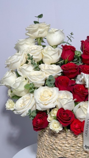 سبد حصیری سایه روشن