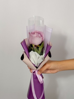 تک شاخه یاس