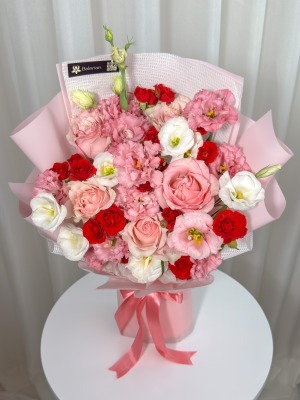 دسته گل ایستاده پینک