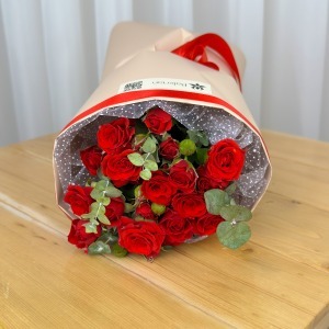 تک شاخه رز مینیاتوری ویران