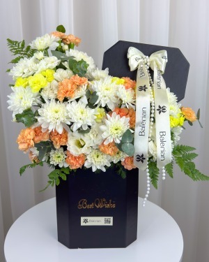 باکس گل داوودی و میخک دالیا